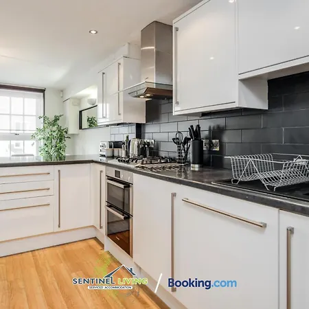 Windsor Sentinel: 2-Bedroom Serviced Apartment with Free Wi-Fi Exterior photo