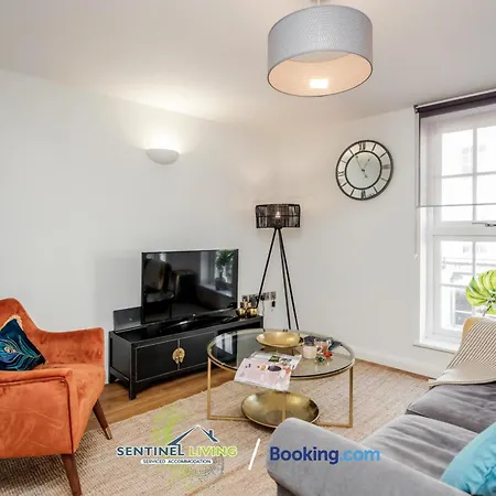 Windsor Sentinel: 2-Bedroom Serviced Apartment with Free Wi-Fi Exterior photo